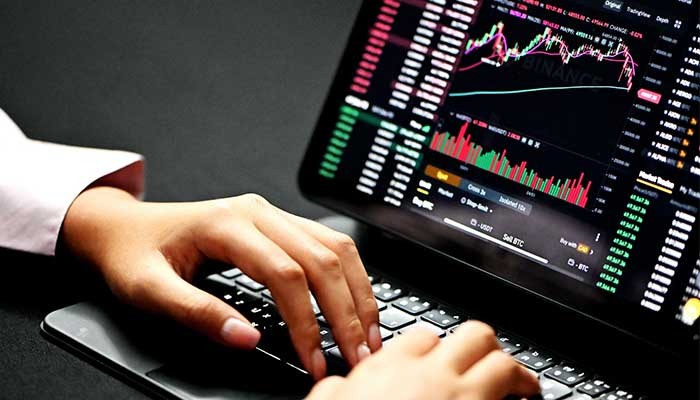Dua Petinggi Menn Teknologi (MENN) Kompak Lego Saham di Harga Rp15