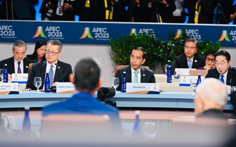 Presiden Jokowi menyuarakan kondisi Palestina di acara APEC Economic Leaders Retret yang diselenggarakan di Mosconce Center, San Francisco. (Setkab)