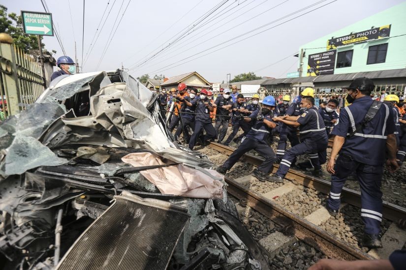 KNKT Bakal Kirim Tim untuk Investigasi Kecelakaan Kereta Tabrak Mini Bus di Lumajang. (Foto: Ilustrasi)
