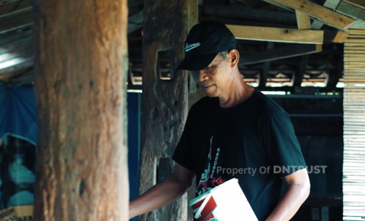 Kisah Sukses Budidaya Ikan Koi, Bisa Raup Omzet Rp60 Juta per Bulan. (Foto: YouTube/DNTrust)