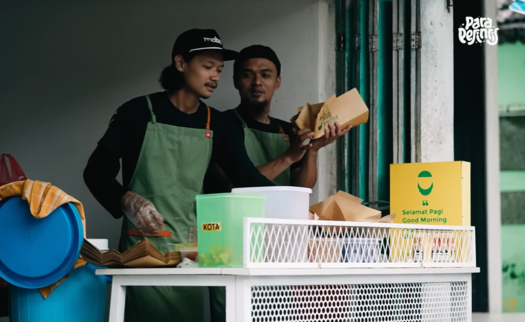 Kisah Sukses Penjual Nasi Uduk Kekinian, Omzet Bisa Rp7 Juta per Hari. (Foto: YouTube/PecahTelur)