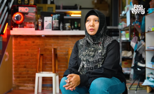 Kesuksesan IRT Pengusaha Toko Roti: 20 Tahun Berbisnis, Omzet Rp7 Juta per Hari. (Foto: YouTube/PecahTelur)