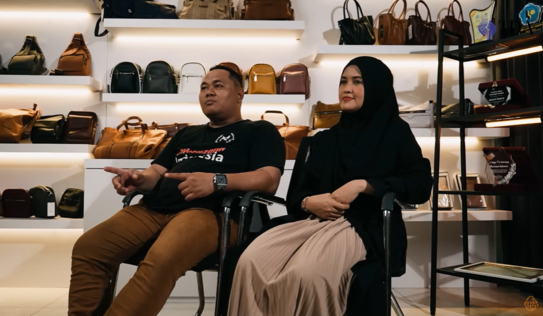 Kisah Sukses Pasutri Pengusaha Tas: Sebulan Bisa Laku 5.000  Barang, Omzet Fantastis. (Foto: YouTube/PecahTelur)