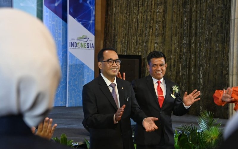 Menhub Budi Karya Sumadi akan melakukan kunjungan kerja ke tiga negara yaitu Uni Emirat Arab, Inggris, dan Arab Saudi. (Kemenhub)