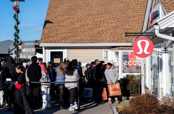 Transaksi Black Friday Naik 2,5 Persen, Warga AS Masih Doyan Belanja? (Foto: MNC Media)