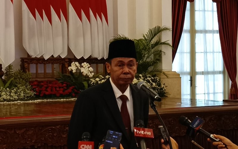 Presiden Jokowi melantik Nawawi Pomolango sebagai Ketua KPK sementara. (Setkab)