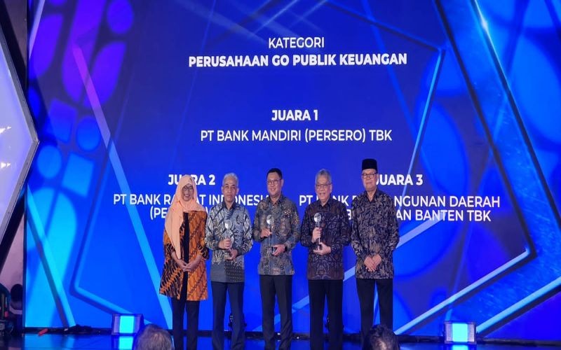 Bank Mandiri (BMRI) Juara 1 Perusahaan Go Publik Keuangan Annual Report Award 2022