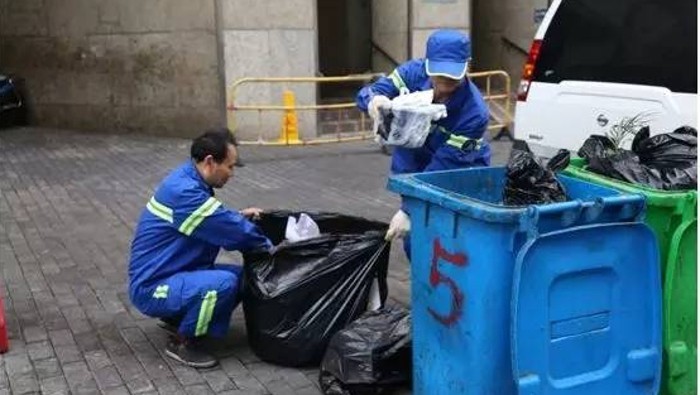 10 Pekerjaan yang Sering Dianggap Rendah dan Dipandang Sebelah Mata