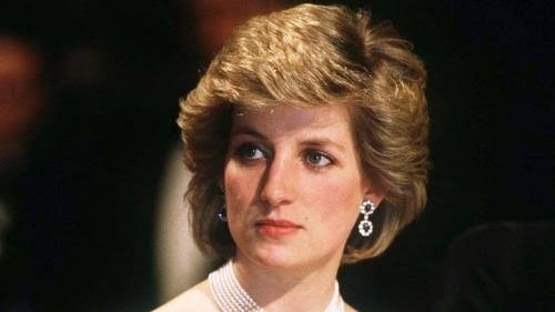 Blouse Tunangan Mendiang Lady Diana Dilelang, Diperkirakan Capai Rp1,5 Miliar  (FOTO:MNC Media)