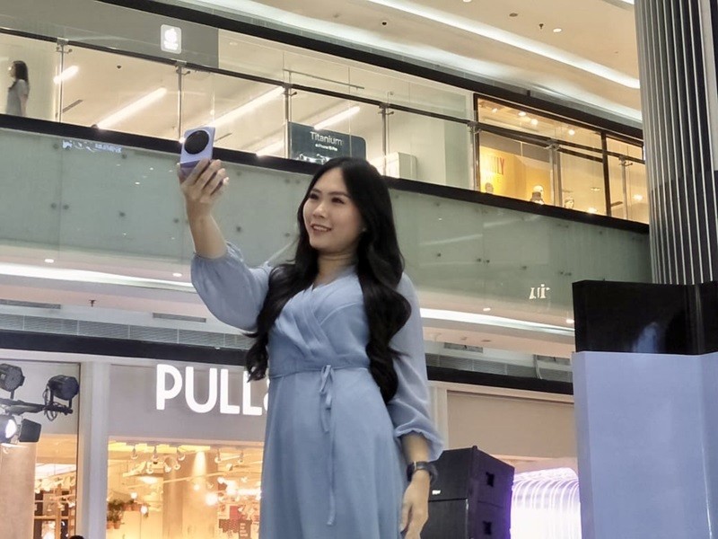 TECNO Rilis Phantom V Flip 5G, Diklaim HP Layar Lipat Termurah (Foto Kiki Oktalina)
