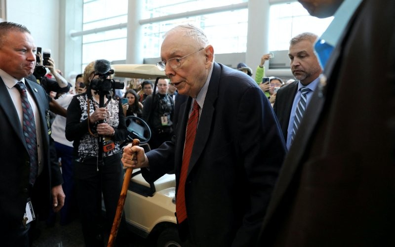 Orang kepercayaan Warren Buffett, Charlie Munger di Berkshire Hathaway Inc. meninggal dunia, Selasa pagi (28/11/202).
