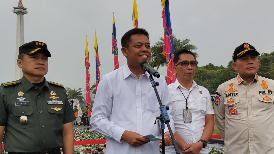 Warga Jakarta Diminta Tak Panic Buying Bahan Pokok Jelang Nataru. (Foto Carlos Roy/MPI)