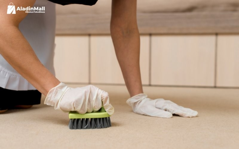 Kebersihan kamar mandi tak kalah penting untuk dijaga sebab kuman dan bakteri dapat muncul dari sana. (AladinMall)