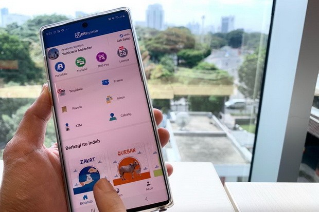 8 Langkah Cara Transfer Uang Lewat QRIS BRI di BRImo. (FOTO: MNC MEDIA)