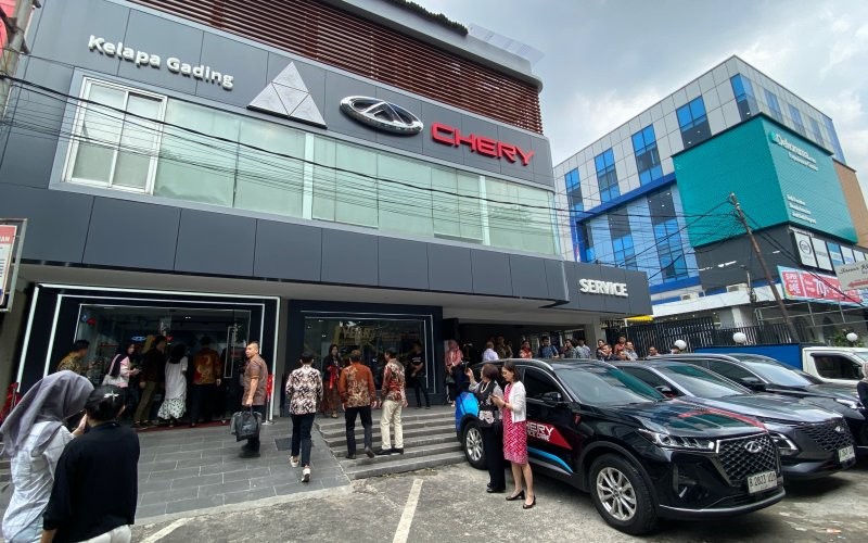 Chery meresmikan diler baru di wilayah Arta Kelapa Gading, Jakarta Utara (M Fadli Ramadan/MPI)