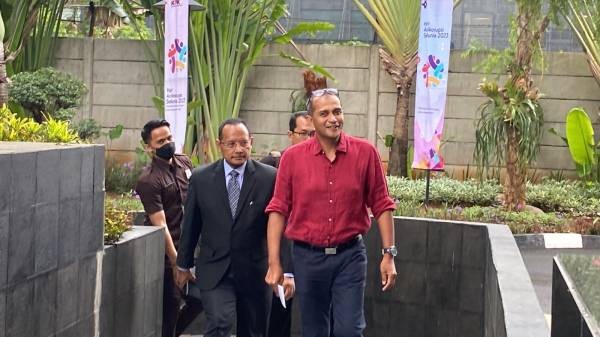 Jadi Tersangka Dugaan Gratifikasi, Intip Deretan Mobil Wamenkumham Eddy Hiariej. (Foto: MNC Media)