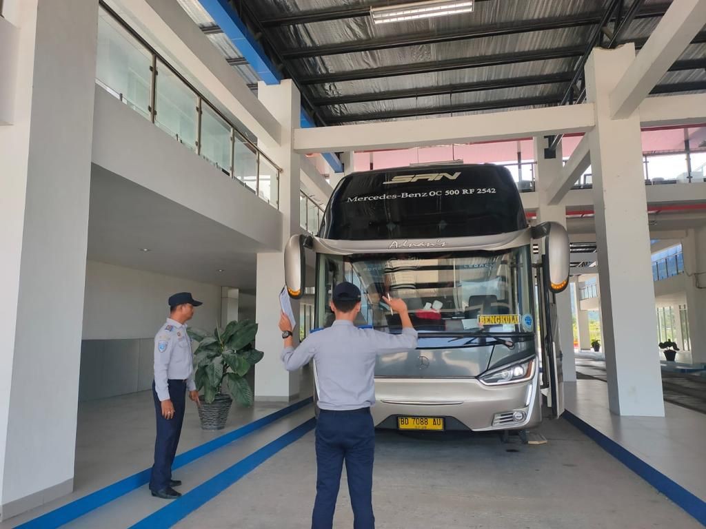 Jelang Nataru, Kemenhub Lakukan Ramp Check pada 21.679 Bus Akap dan Bus Pariwisata. (Foto: MNC Media)