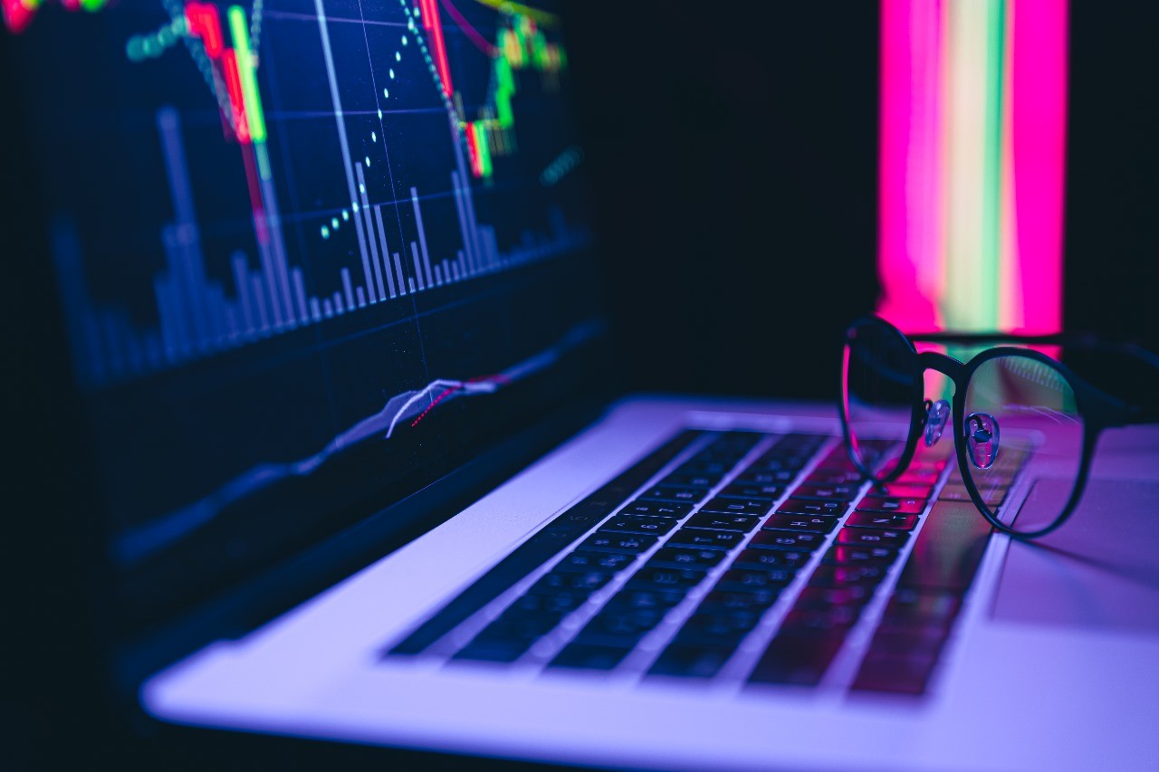 Saham MKNT Meroket 200 Persen dalam Dua Hari ke Rp3 Perak, Ada Apa? (Foto: Freepik)