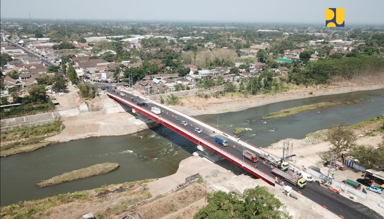 Jelang Nataru, Kementerian PUPR Rampungkan Penggantian Sembilan Jembatan CH di Jatim (FOTO:Dok Ist)
