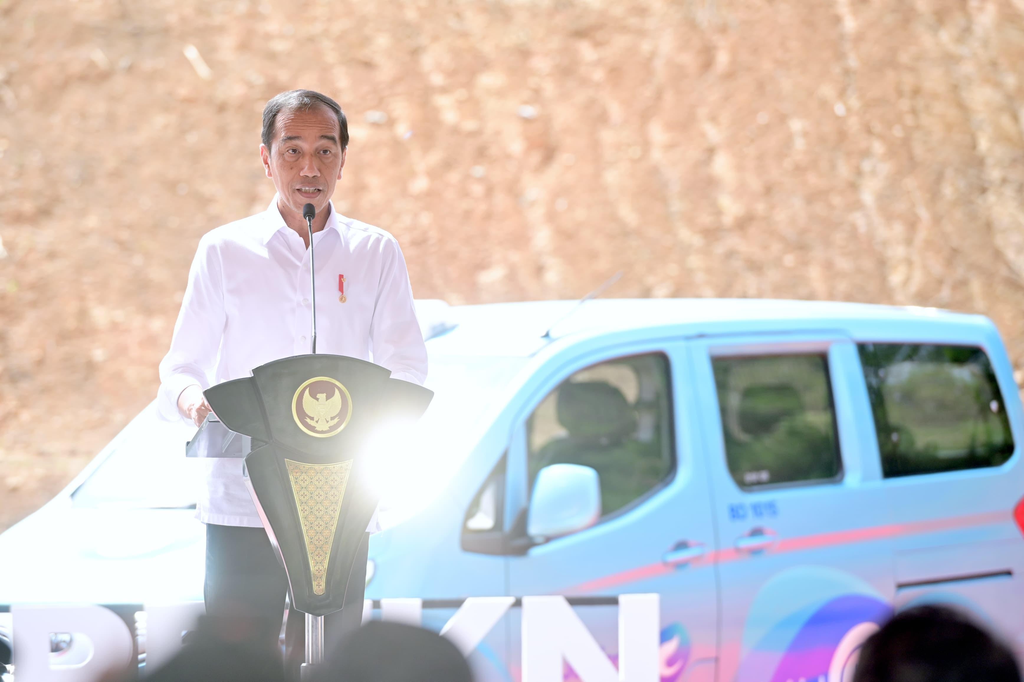 Jokowi Luncurkan Transportasi Publik Berbasis Listrik Di IKN