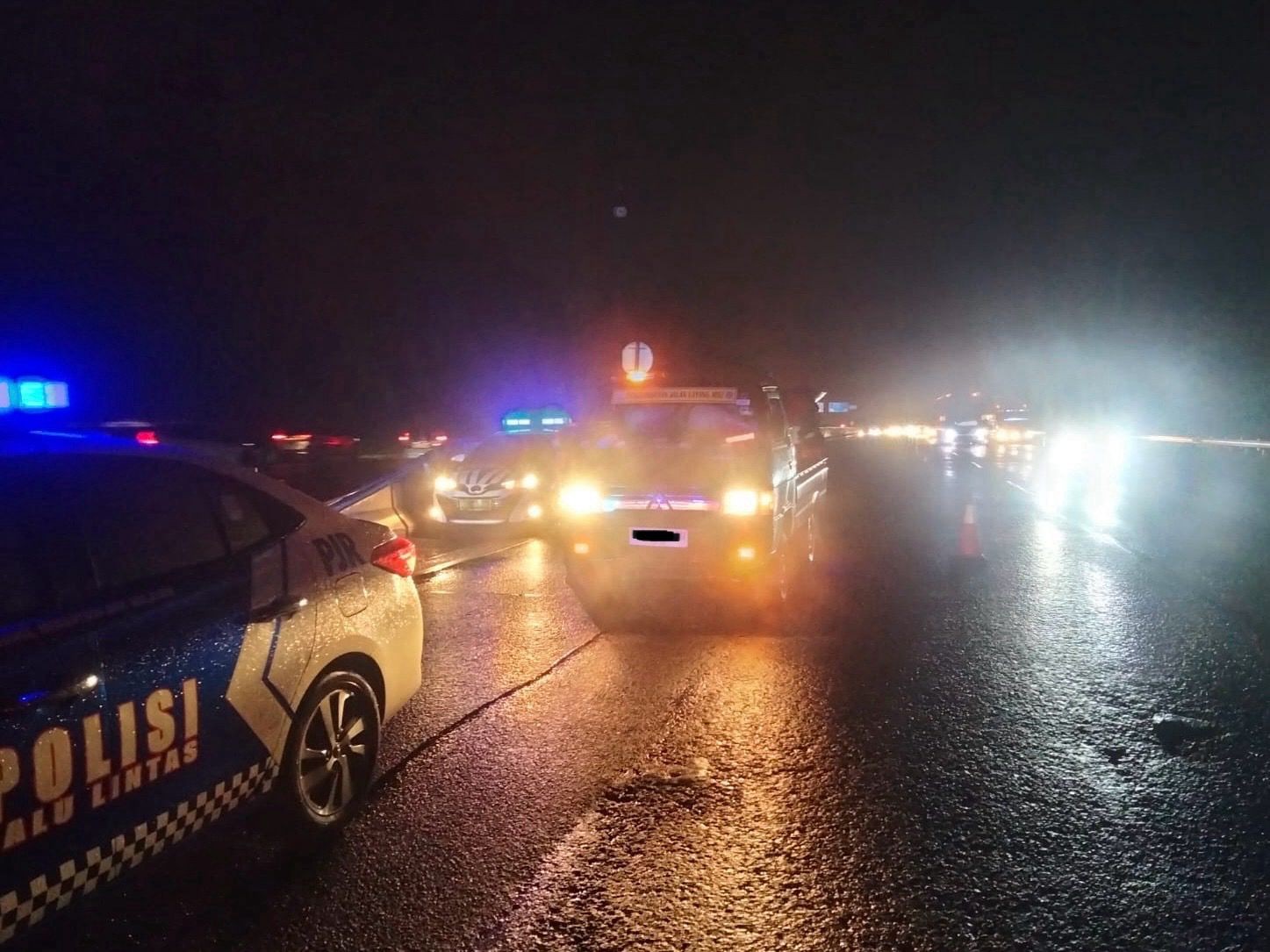 Jasamarga Berlakukan Contraflow Arah Jakarta di Jalan Tol Japek. (Foto: MNC Media)