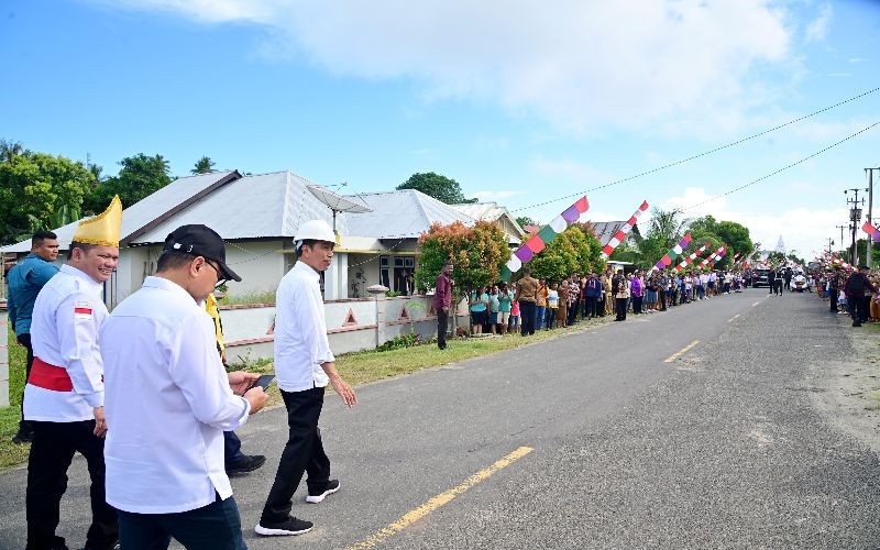Jokowi Sebut Anggaran Bangun Jalan Lingkar Talaud Capai Rp1,13 Triliun. Foto: Dok BPMI Setpres
