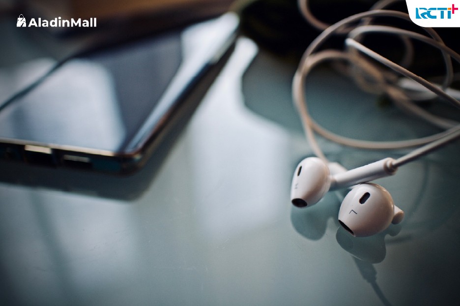 Lima Cara Memperbaiki Earphone Mati Sebelah, Headset Auto Bisa Digunakan Kembali. Foto: MNC Media.