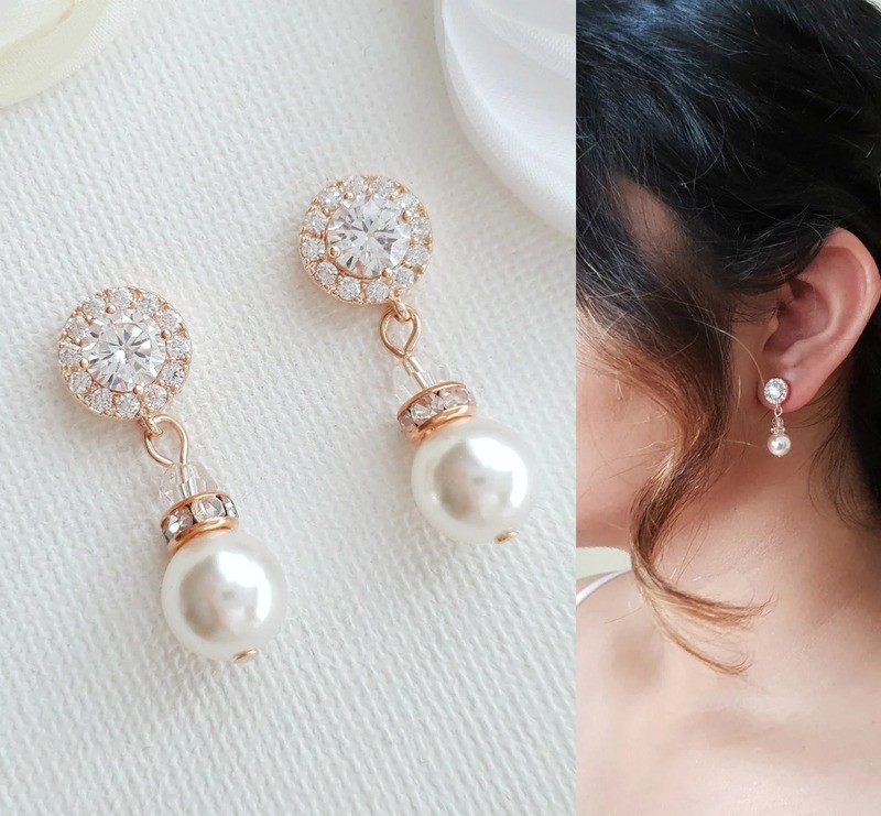 6 Model Anting Emas Simple dan Elegan, Penampilan Jadi Lebih Stylish. (Foto: Poetry Design)