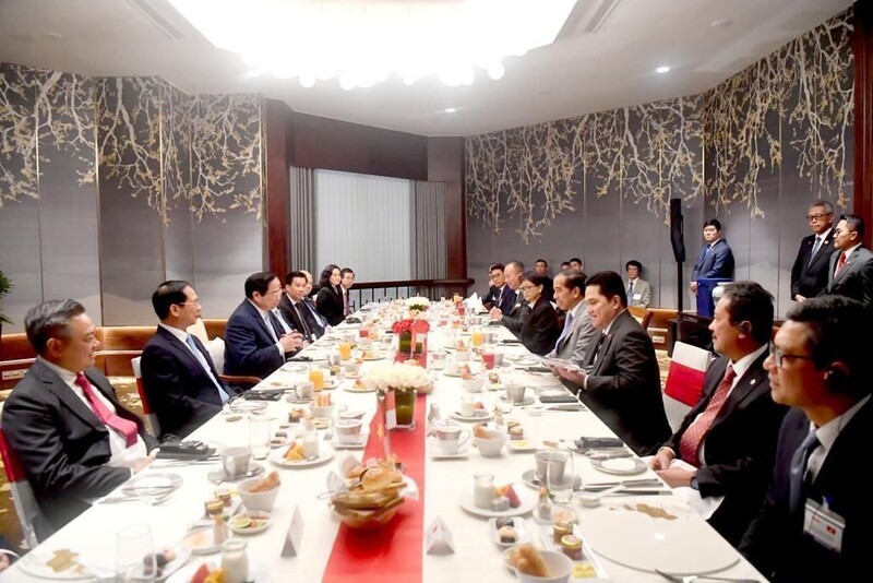 Bertemu Pengusaha Vietnam, Jokowi Ajak Investasi di IKN. (Foto: MNC Media)