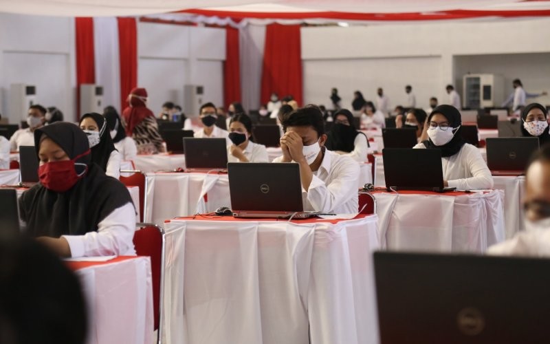Pengangkatan CASN dipercepat, CPNS selesai Juni 2025 dan PPPK Oktober 2025. Prabowo tegaskan meritokrasi dan rekrutmen normal ke depan. (foto: CASN)