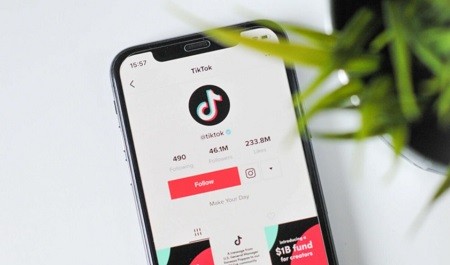 Intip Harga Gift Kalung di TikTok Berapa Rupiah. (FOTO: MNC MEDIA)