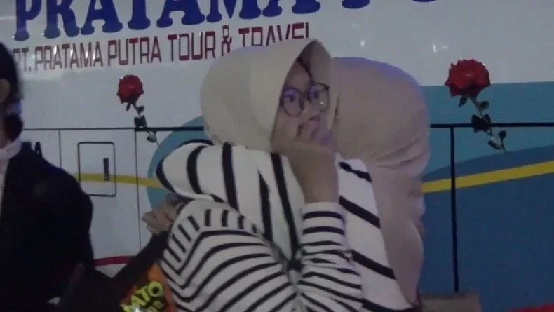 Bus Wisata SMA Terguling di Sidoarjo, Dua Penumpang Meninggal. (Foto: MNC Media)
