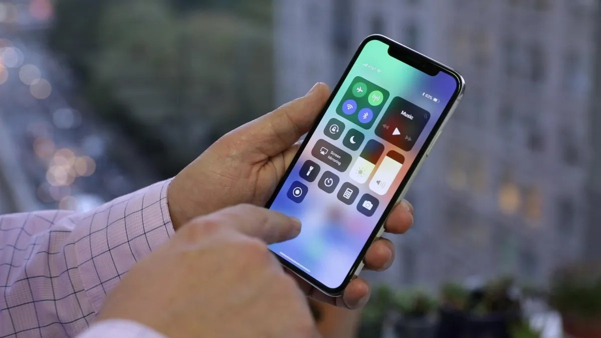 Batasi Pengisian Daya iPhone di 80 Persen Bisa Hambat Kerusakan Baterai. (Foto: MNC Media)