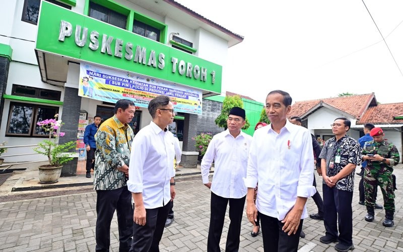 Presiden Jokowi meminta setiap Puskesmas mempunyai alat ultrasonography (USG) untuk memeriksa kehamilan.