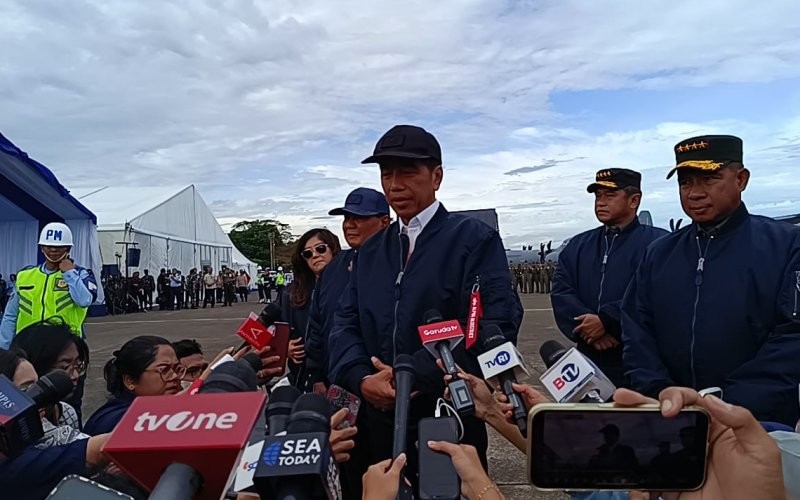 Presiden Jokowi menegaskan jika seorang Kepala Negara boleh berkampanye ataupun memihak untuk memberikan dukungan politik (Raka Dwi Novianto/MPI)