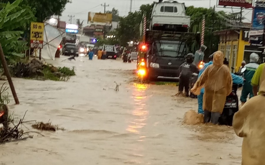 20 Kecamatan di Lampung Terendam Banjir Imbas Hujan Deras (Foto: MNC Media)