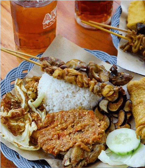 Harga dan Ketentuan Franchise Ayam Gepuk Pak Gembus, Royalti Fee Murah? (Foto: Grab)