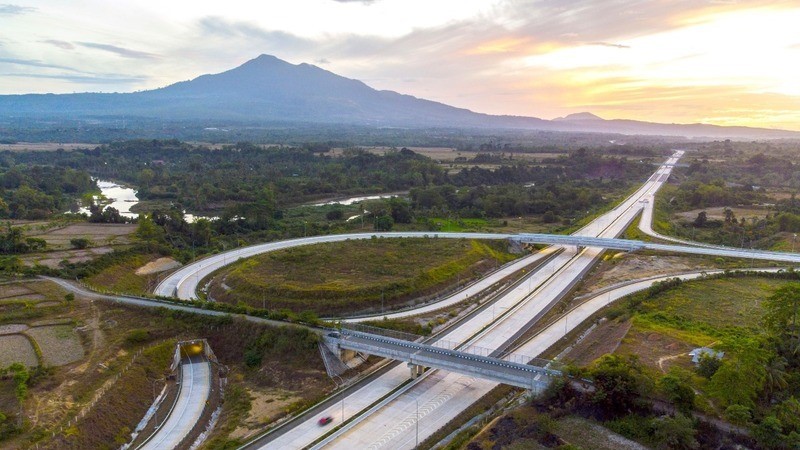 SIG Pasok 236 Ribu Ton Semen Untuk Pembangunan Jalan Tol Sigli–Banda Aceh (foto: MNC media)