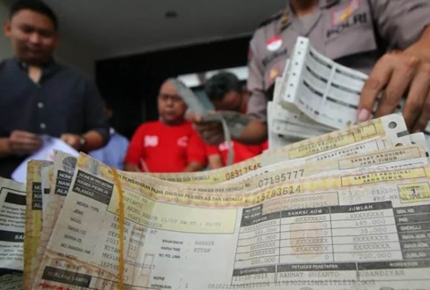 Cara Bayar Pajak Mobil Online di SIGNAL, STNK Bisa Dikirim ke Rumah. (Foto: MNC Media)