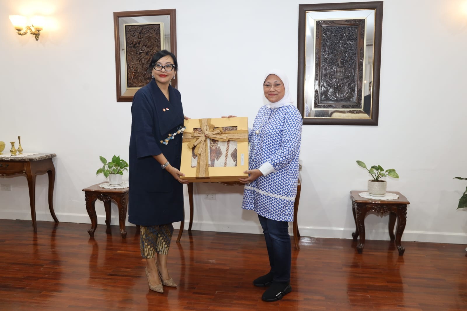 Bahas Peluang Kerja Sama, Menaker Temui Dubes Indonesia untuk Laos. (Foto: MNC Media)