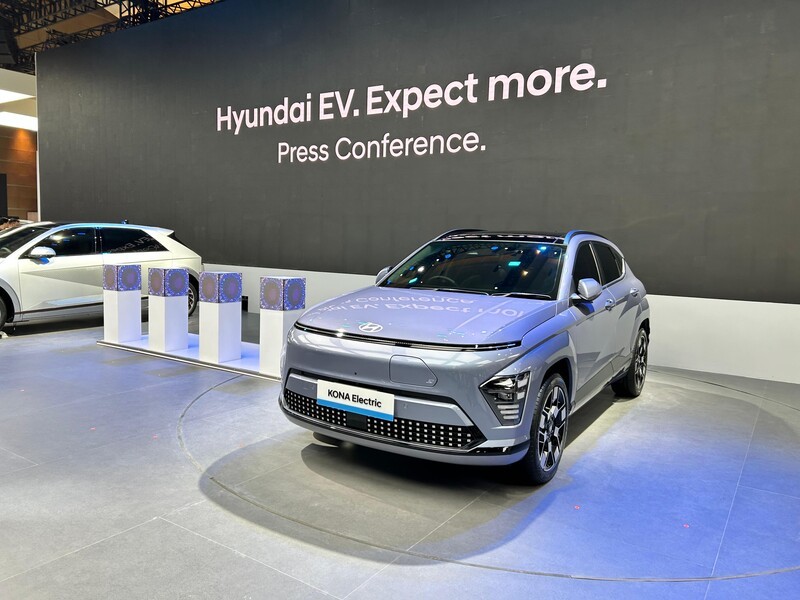 Mobil Listrik Terbaru dari Wuling sampai Mitsubishi Melantai di IIMS 2024. (Foto: MNC Media)