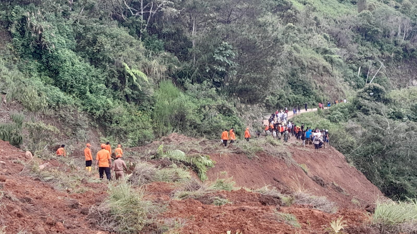 Update Banjir dan Longsor Bandung Barat: 527 Warga Terdampak (MNC Media)