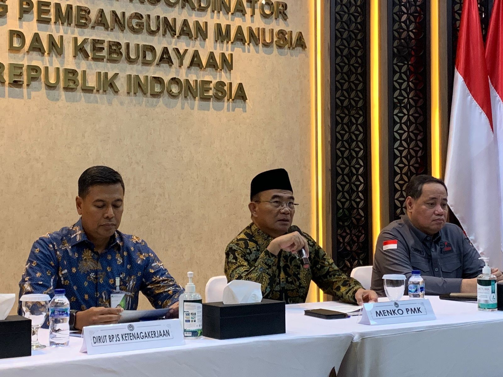Menko PMK Minta Tes Kesehatan Diperketat untuk Cegah Kematian Petugas Adhoc Pemilu. (Foto: Binti/MNC Media)