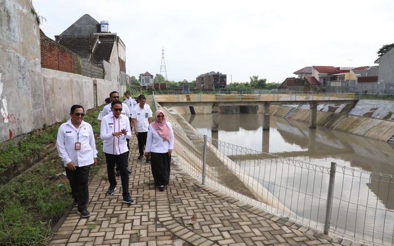 Pemkot Malang membuat bozem atau kolam buatan raksasa untuk menampung air hujan. (Avirista Midadaa/MPI)