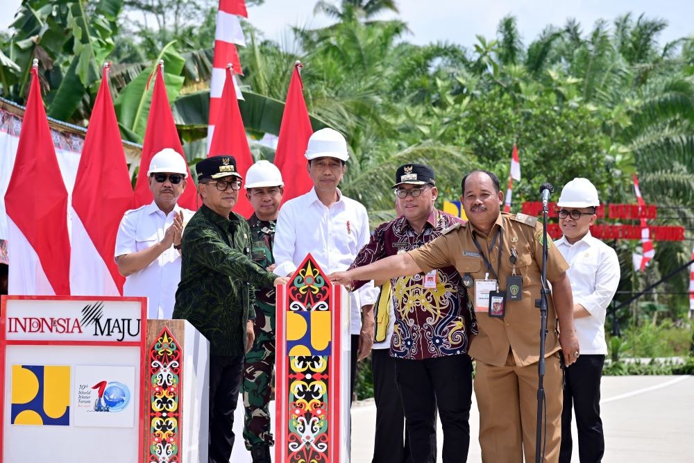 Jokowi Resmikan Jalan Daerah Senilai Rp561 Miliar di Kalimantan Timur. Foto: MNC Media.