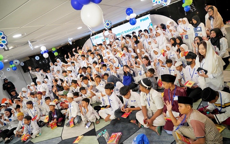 PNM) menggelar santunan anak yatim serentak di 62 cabang PNM di seluruh Indonesia (PNM)