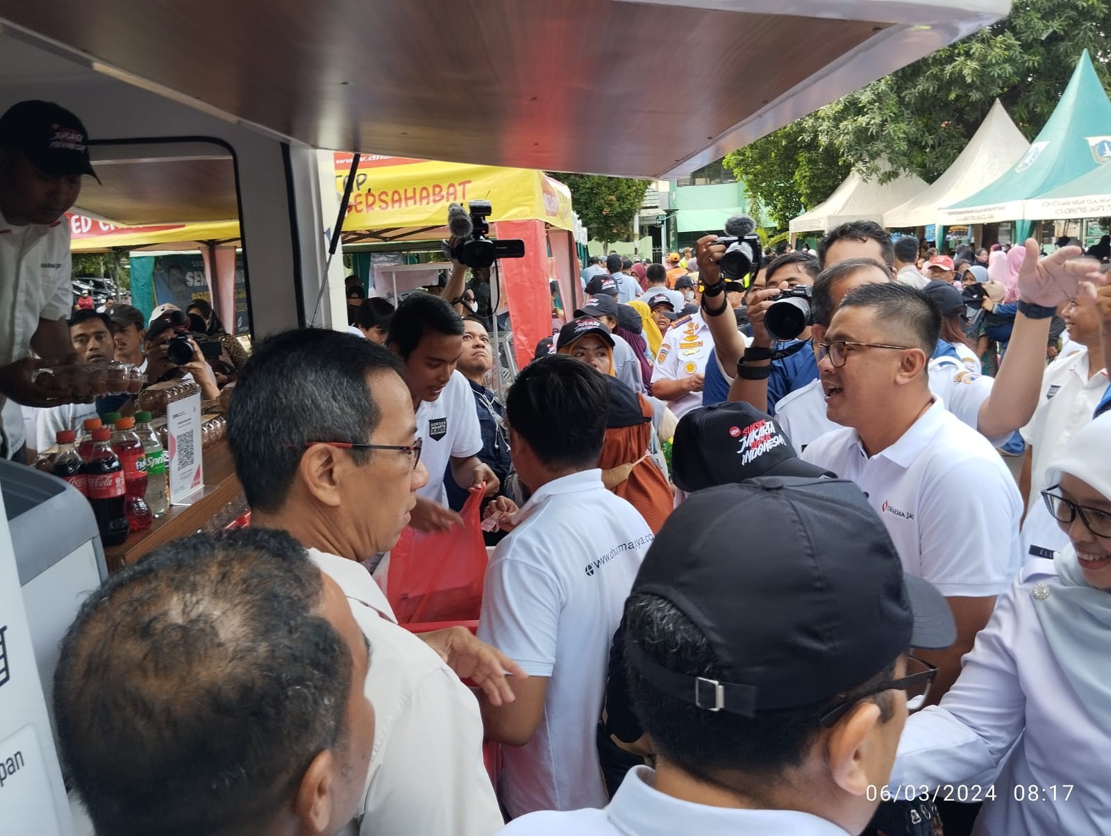 Heru Budi Janji Perbanyak Program Sembako Murah Jelang Ramadan 2024. (Foto Carlos Roy/MPI)