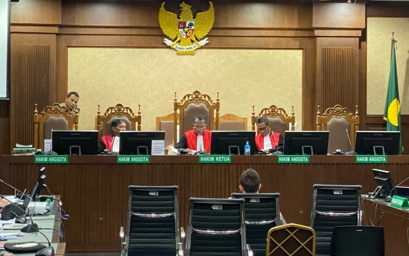Mantan Komisaris Wika Beton Dadan Tri Yudianto divonis lima tahun penjara atas kasus tindak pidana korupsi terkait penanganan perkara di Mahkamah Agung