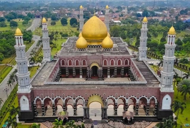 Inilah Deretan Masjid yang Memiliki Kubah Emas. (Foto: MNC Media)