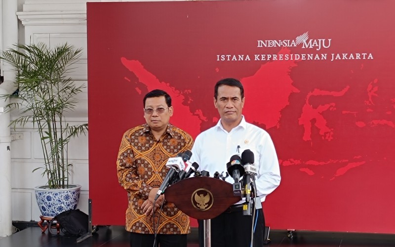 Kepala Bapanas Arief Prasetyo Adi (kiri) dan Menteri Pertanian (Mentan) Andi Amran Sulaiman (Setkab)